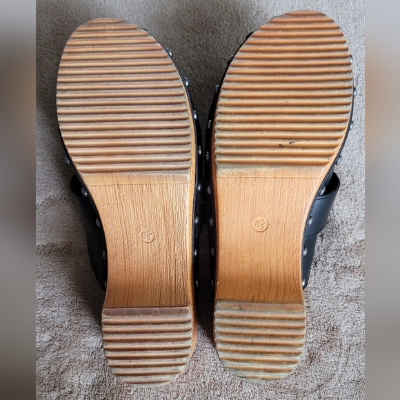 MIA Kids Black Faux Leather Clogs - Picture 3 of 7